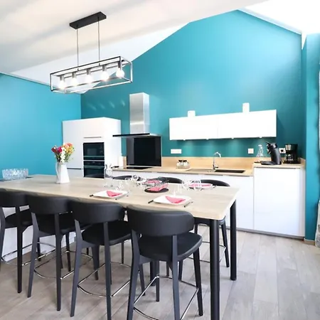 Maison De Charme Avec Balcon, Proche De Salers Et Puy Mary, Equipements Modernes, Parking Prive. - Fr-1-742-533 * Anglards-de-Salers